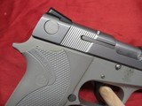 Smith & Wesson Mod 3913 Lady Smith 9MM - 7 of 13