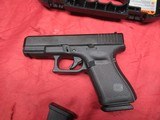Glock 19 Gen 5 with extra mags and case - 3 of 8