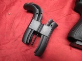 Glock 19 Gen 5 with extra mags and case - 7 of 8