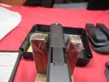 Glock 22 40 Cal with Case and 4 Mags & Holster - 13 of 17