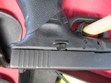 Glock 22 40 Cal with Case and 4 Mags & Holster - 8 of 17