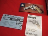 Smith & Wesson 19-7 357 Magnum with Case - 10 of 16