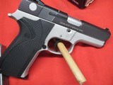 Smith & Wesson 5943 SSV 9MM with Box - 10 of 19