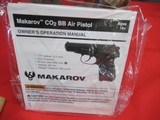 Makarov Co2 BB Air Pistol with Manual & Two Extra Clips - 2 of 10