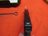 Glock 19 9MM Looks new in Case with 2 extra mags - 9 of 12