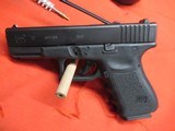 Glock 19 9MM Looks new in Case with 2 extra mags - 5 of 12