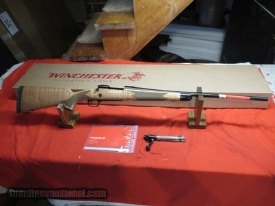 Winchester Model 70 Super Grade 6.5 CM Maple with Box