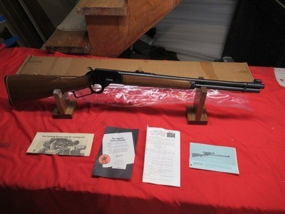 Marlin 1894 Carbine 44 Magnum with Box
