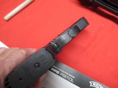 Walther PPS 40 S&W with Case & Two Extra mags - Image 8 of 10