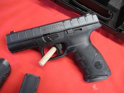 Beretta APX 9X19 New with Case - Image 7 of 8