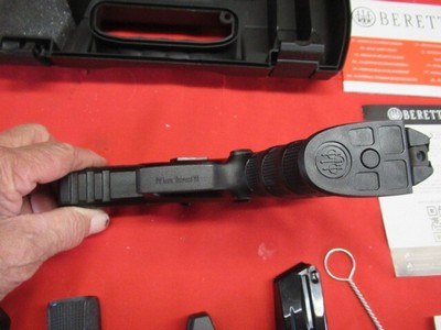 Beretta APX 9X19 New with Case - Image 8 of 8