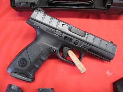 Beretta APX 9X19 New with Case - Image 6 of 8