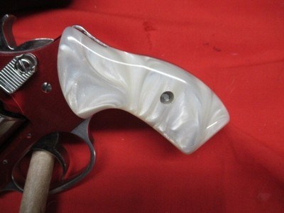 Charter Arms Chic Lady 38 Spl NEW - Image 8 of 9