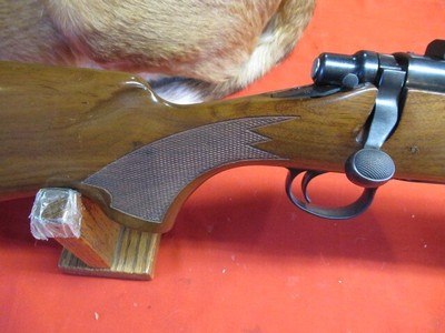 Remington 700 Classic 300 Wby Magnum - Image 3 of 18