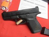 Glock 19 Gen 5 with Trijicon Night Sight & Case Like New - 7 of 13