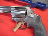 Smith & Wesson 686-6 357 with Case - 7 of 14