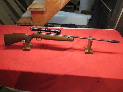 Beeman R8 .177 Rifle with Beeman Scope