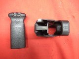 Uplula Loader & Unloader 9MM to 45ACP & Black Aces Vertical Grip - 4 of 9