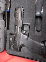 Walther PDP Full size 9X19 with Case - Image 7 of 17