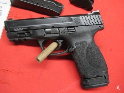 Smith & wesson M&P40 M2.0 Compact 40 S&W with Box - Image 2 of 8