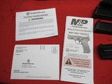 Smith & wesson M&P40 M2.0 Compact 40 S&W with Box - Image 3 of 8