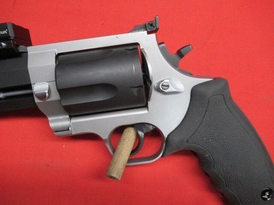 Taurus Raging Hunter 460 S&W Magnum with Red Dot Sight - Image 4 of 10