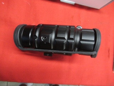 Leapers 3X Magnifier Flip to side QD Mount with Box & Manual - Image 5 of 5