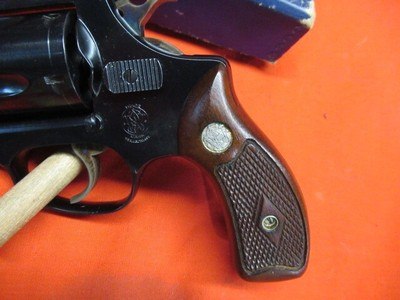 Smith & Wesson 36 No Dash Flat Latch 38 with Box - Image 3 of 10
