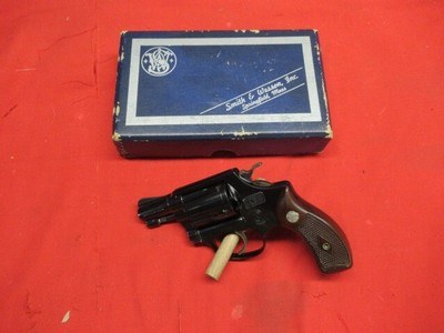 Smith & Wesson 36 No Dash Flat Latch 38 with Box - Image 1 of 10