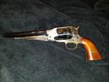 Frederic Remington Commemorative Pistol
"The Rattlesnake"
- 2 of 4
