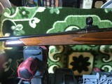 Weatherby Mark V Deluxe .270 WBY Magnum - 1 of 12