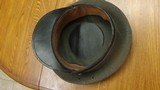 VINTAGE WW-II U S MARINE CORP DRESS HAT WITH MEDALION ATTACHED - 5 of 5