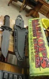 MASTERS OF DEFENSE FIXED BLADE COMBAT FIGHTING KNIFE - 7 of 9
