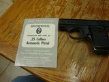 SUPER CLEAN BELGIUM BROWNING 25 AUTO WITH ORIGINAL LEATHER POUCH AND CORRECT PAPER WORK MANUAL 1967 - 13 of 20
