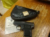 SUPER CLEAN BELGIUM BROWNING 25 AUTO WITH ORIGINAL LEATHER POUCH AND CORRECT PAPER WORK MANUAL 1967 - 19 of 20