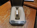 SEIKO LADIES WATCH IN BOX NEW BATTERY EXCELLENT - 5 of 6
