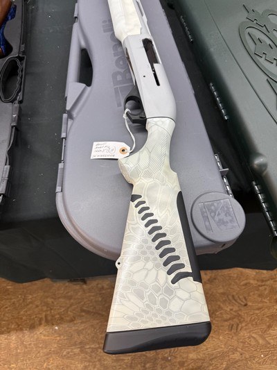 Benelli M2 12 gauge Left Hand Semi Automatic - Image 1 of 5