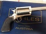 Magnum Research BFR (Biggest Finest Revolver) - 4 of 8