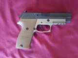 SIG SAUER P220 Combat - 2 of 9