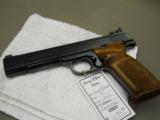 Smith & Wesson model 41 - 4 of 15