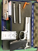 SMITH
&
WESSON
SUPER 9 - 1 of 15