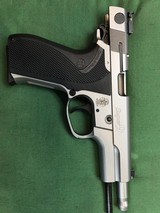 SMITH
&
WESSON
SUPER 9 - 8 of 15