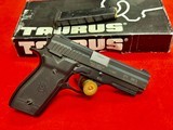 TAURUS PT38S - 2 of 4