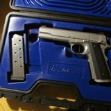1911 Dan Wesson Valor 45 acp Pistol.S.S - 3 of 8