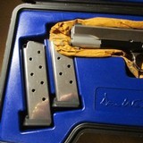 Dan Wesson 1911 Valor, Polished Stainless 1911, 45 acp - 3 of 6