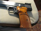 S&W Model 41 Target 22 Caliber, excellent Condition - 3 of 8