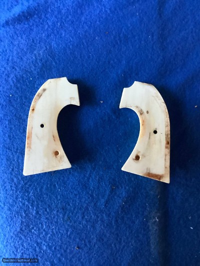 ANTIQUE IVORY BISLEY GRIPS - Image 2 of 6