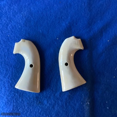 ANTIQUE IVORY BISLEY GRIPS - Image 4 of 6