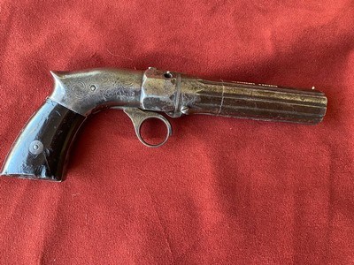 ROBBINS AND LAWERNCE PEPPER BOX