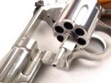 Smith and Wesson Model 66-1 .357 Magnum 2 1/2" Revolver - 3 of 10